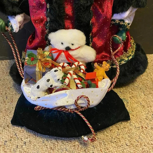 Vintage Tree Topper Santa and His Toy Bag For Children in Christmas Decor Time - Picture 4 of 6